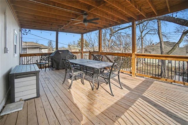 203 N Clinton Place, Kansas City, MO 64123