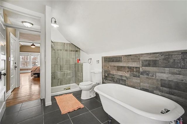 203 N Clinton Place, Kansas City, MO 64123