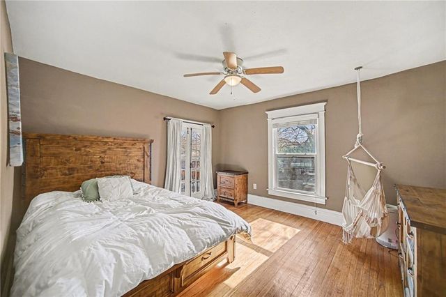 203 N Clinton Place, Kansas City, MO 64123