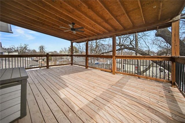 203 N Clinton Place, Kansas City, MO 64123