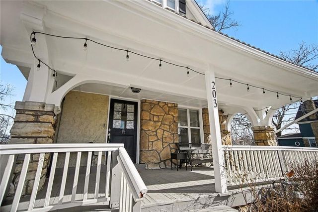 203 N Clinton Place, Kansas City, MO 64123