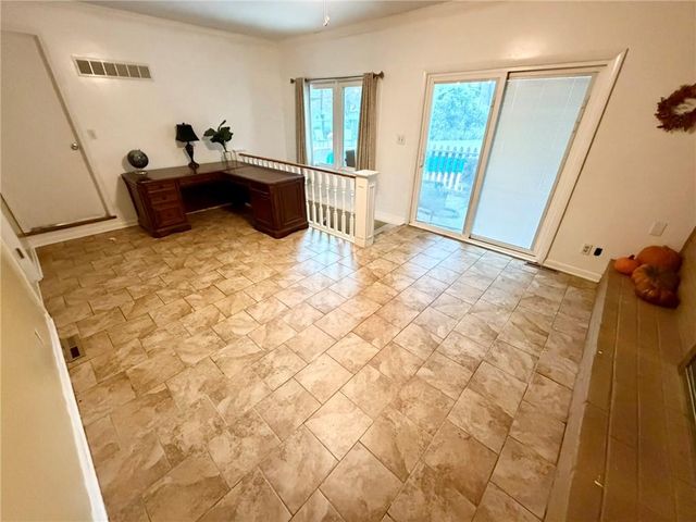 8842 Foster Lane, Overland Park, KS 66212