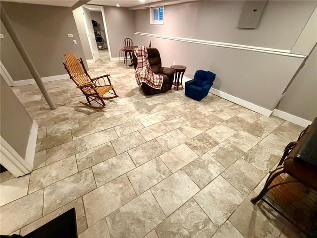 8842 Foster Lane, Overland Park, KS 66212