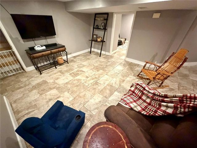 8842 Foster Lane, Overland Park, KS 66212