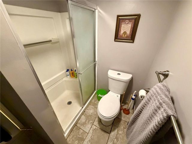 8842 Foster Lane, Overland Park, KS 66212