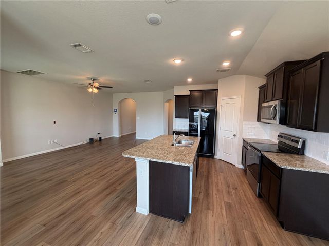 1329 Spicewood DR, Burnet, TX 78611