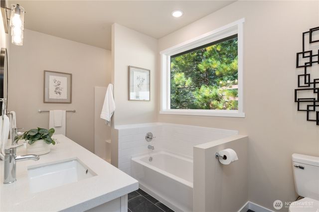 50 E Blackberry Lane, Union, WA 98592