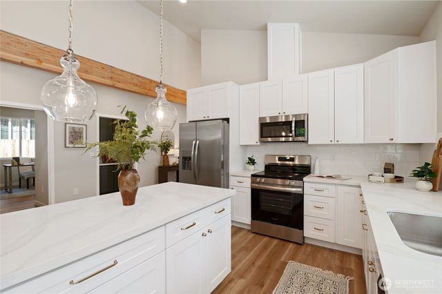 50 E Blackberry Lane, Union, WA 98592