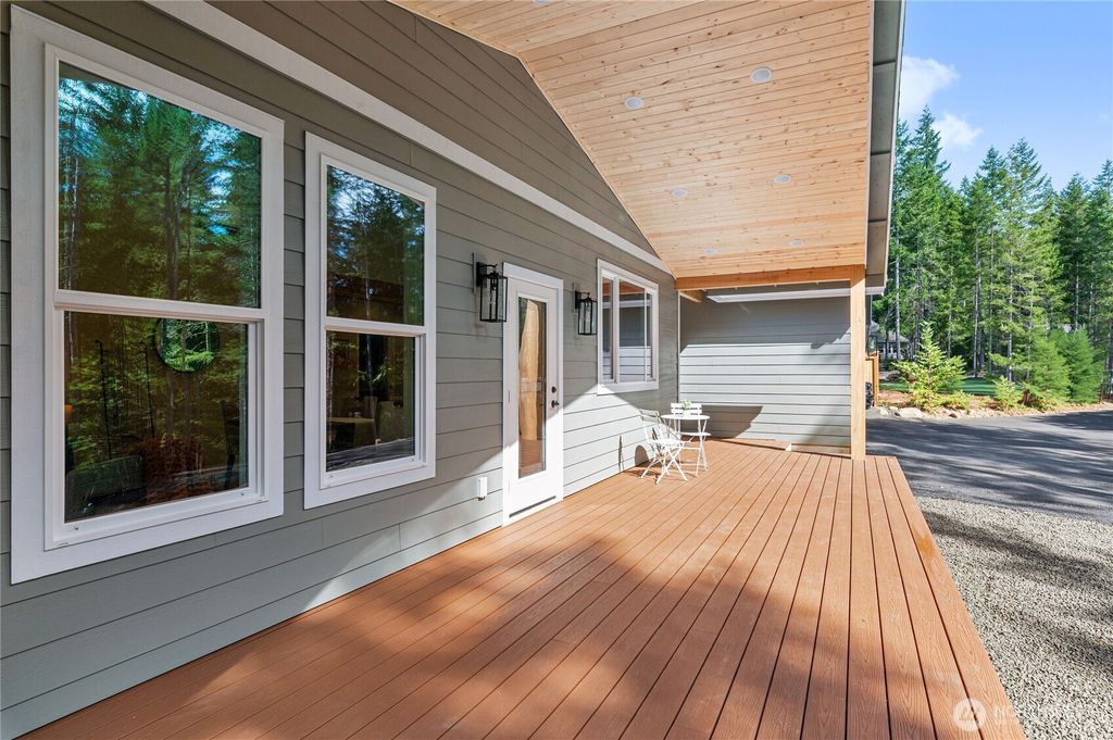 50 E Blackberry Lane, Union, WA 98592