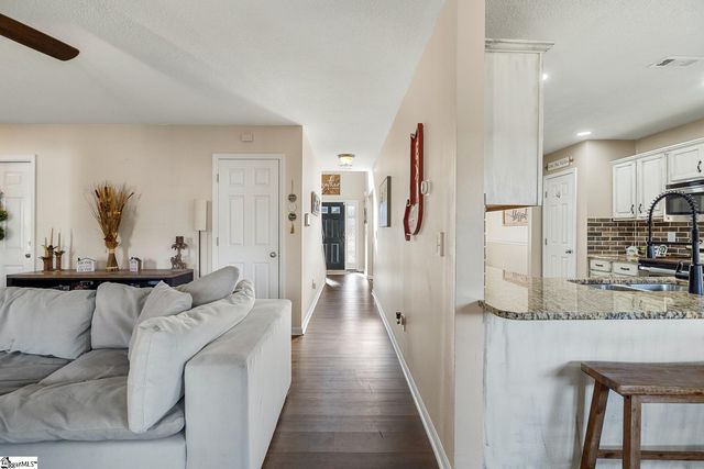 114 Thorncliff Place, Anderson, SC 29625