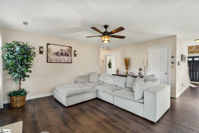 114 Thorncliff Place, Anderson, SC 29625