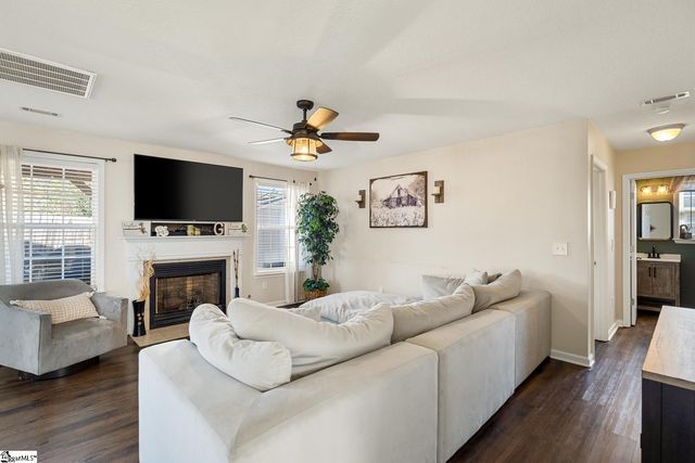 114 Thorncliff Place, Anderson, SC 29625