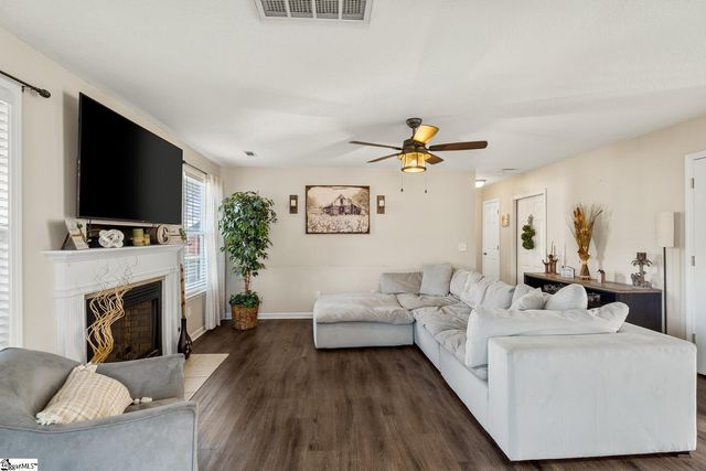 114 Thorncliff Place, Anderson, SC 29625