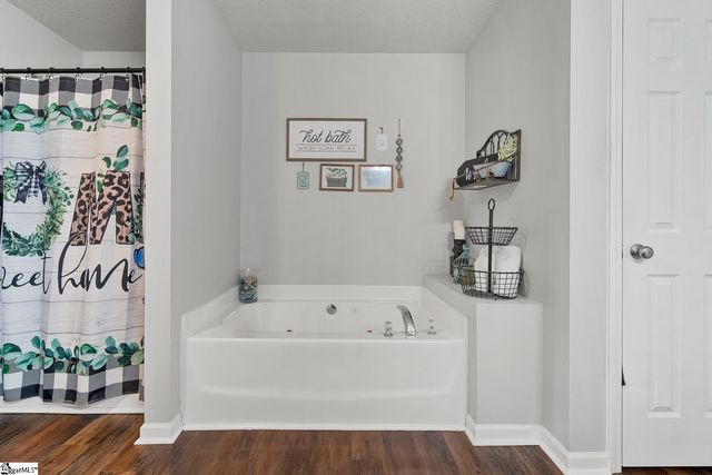 114 Thorncliff Place, Anderson, SC 29625