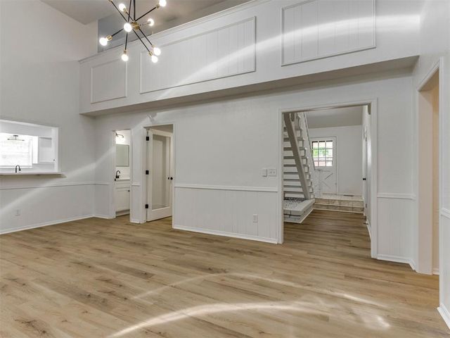 7136 N Comanche Street, Warr Acres, OK 73132