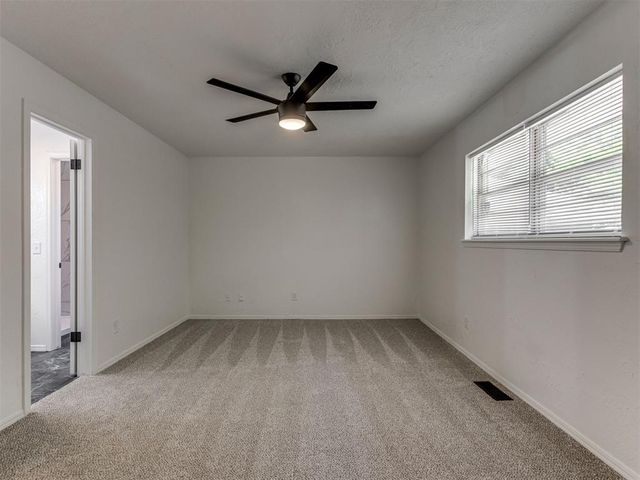 7136 N Comanche Street, Warr Acres, OK 73132