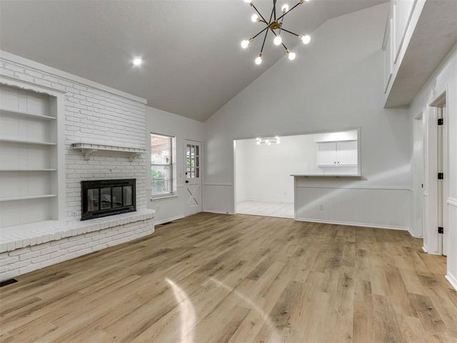 7136 N Comanche Street, Warr Acres, OK 73132