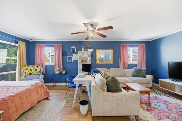 5965 E 24th Place, Tulsa, OK 74114