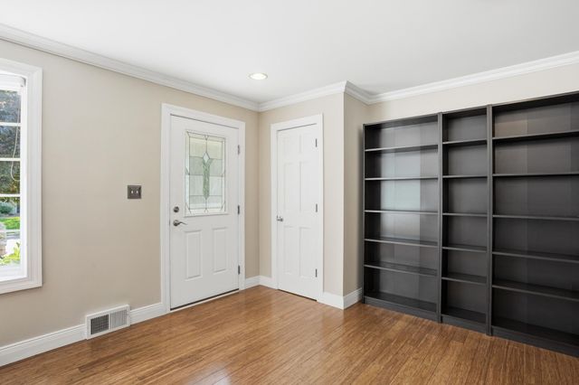 5544 Saint Johns Avenue, Edina, MN 55424