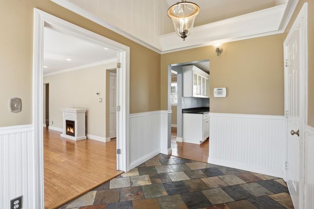 5544 Saint Johns Avenue, Edina, MN 55424