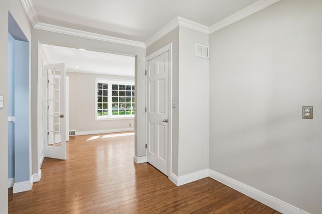 5544 Saint Johns Avenue, Edina, MN 55424