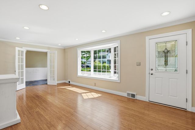 5544 Saint Johns Avenue, Edina, MN 55424