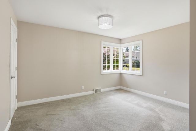 5544 Saint Johns Avenue, Edina, MN 55424