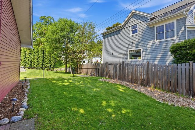5544 Saint Johns Avenue, Edina, MN 55424