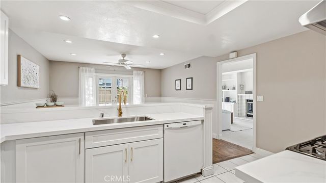 44 Silkberry, Irvine, CA 92614