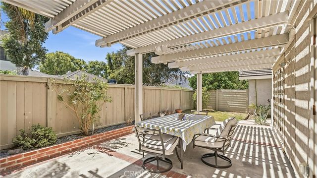 44 Silkberry, Irvine, CA 92614