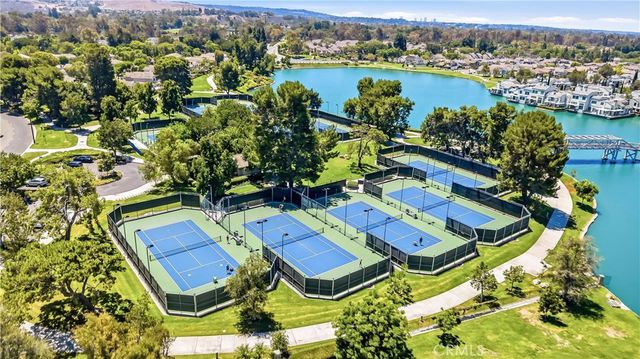 44 Silkberry, Irvine, CA 92614