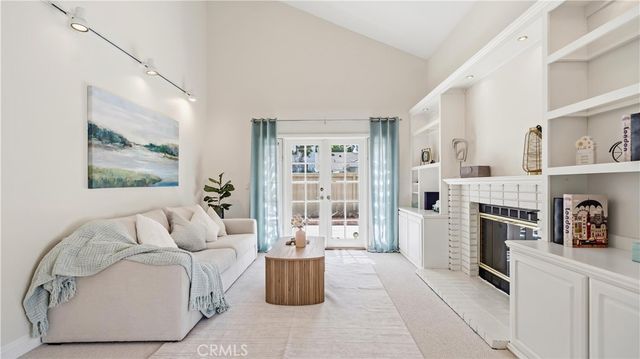 44 Silkberry, Irvine, CA 92614