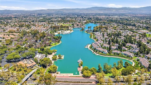 44 Silkberry, Irvine, CA 92614