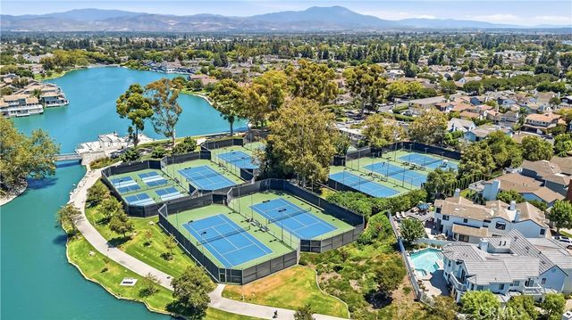 44 Silkberry, Irvine, CA 92614