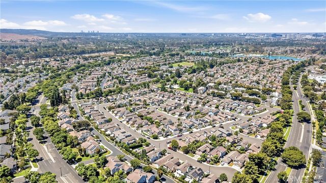 44 Silkberry, Irvine, CA 92614
