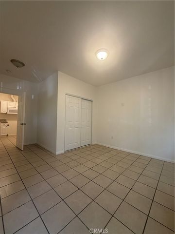 718 Chestnut Avenue 4, Long Beach, CA 90813