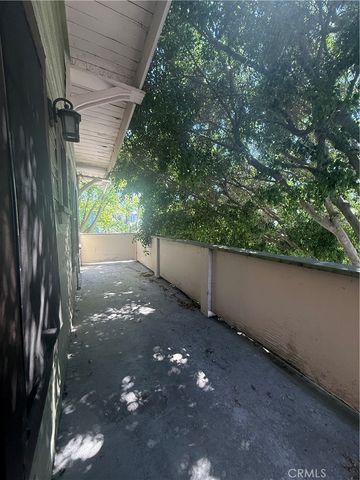 718 Chestnut Avenue 4, Long Beach, CA 90813