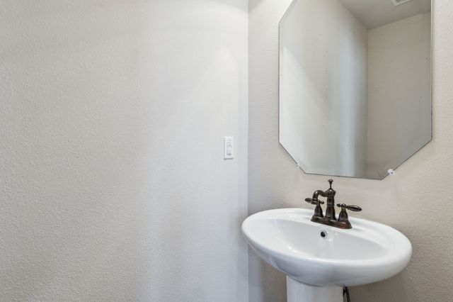 2500 Rockbrook Drive #6C-86, Lewisville, TX 75067