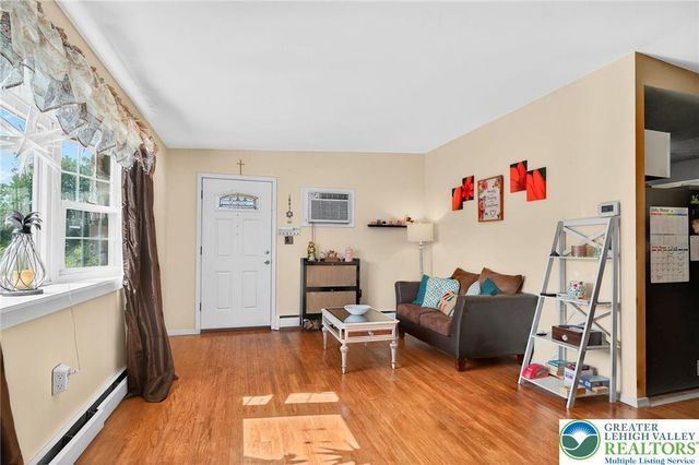 1849 Livingston Street, Bethlehem City, PA 18017