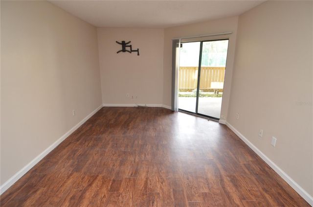 8756 MALLARD RESERVE DRIVE 101, Tampa, FL 33614