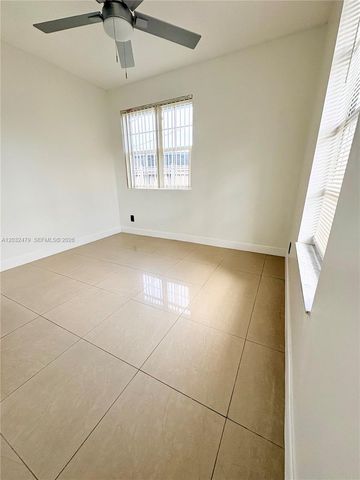 1116 N 61st Ave 1, Hollywood, FL 33024