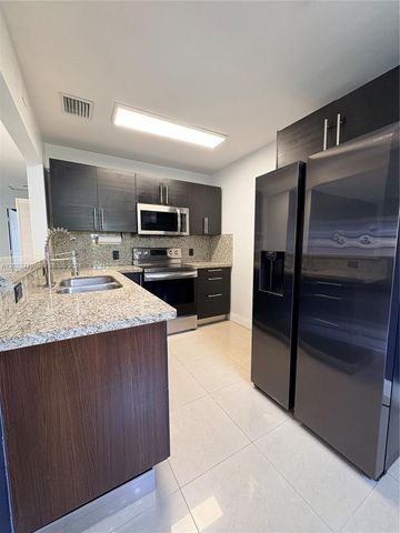 1116 N 61st Ave 1, Hollywood, FL 33024