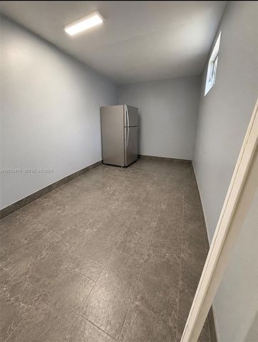1116 N 61st Ave 1, Hollywood, FL 33024