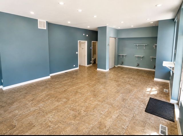 2825 N SOUTHPORT Avenue, Chicago, IL 60657