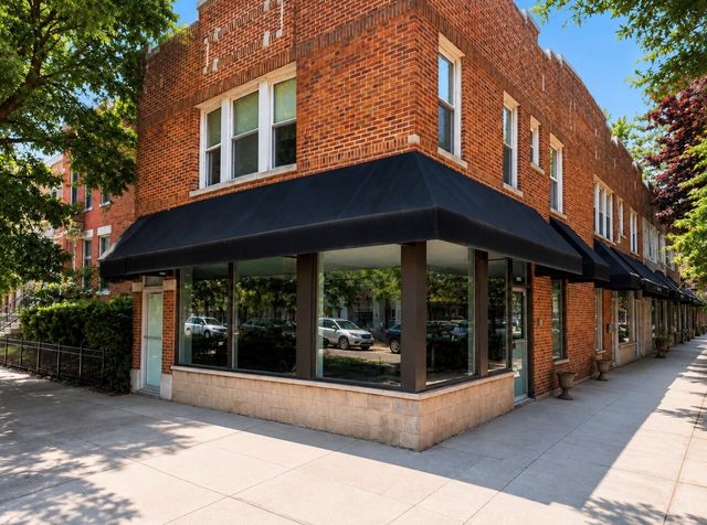2825 N SOUTHPORT Avenue, Chicago, IL 60657