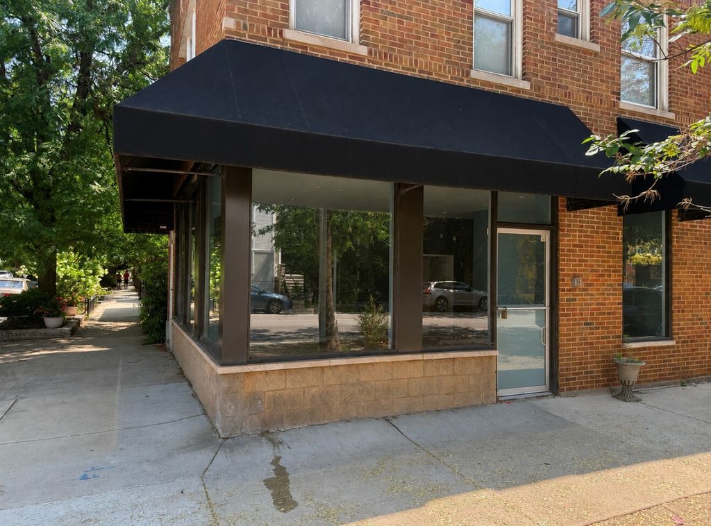 2825 N SOUTHPORT Avenue, Chicago, IL 60657