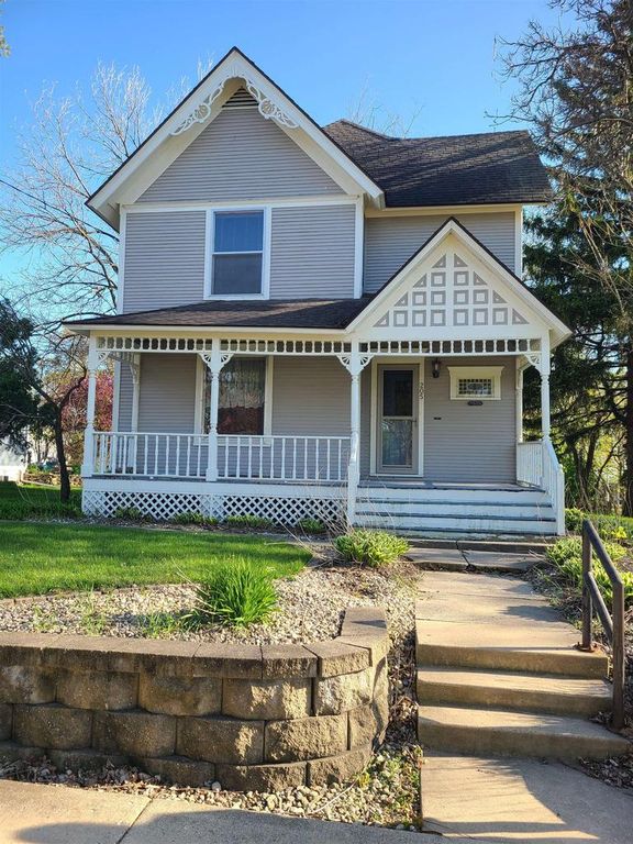 205 E Main Street, Cambridge, WI 53523