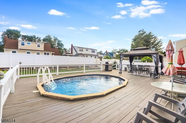 354 Colonia Blvd, Woodbridge Twp., NJ 07067