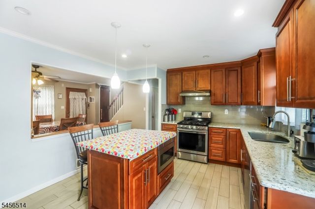 354 Colonia Blvd, Woodbridge Twp., NJ 07067