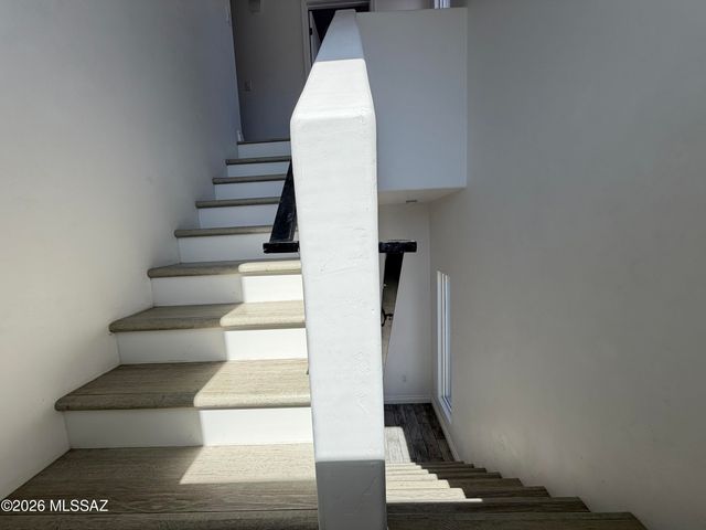 3329 E Glenn Street, Tucson, AZ 85716